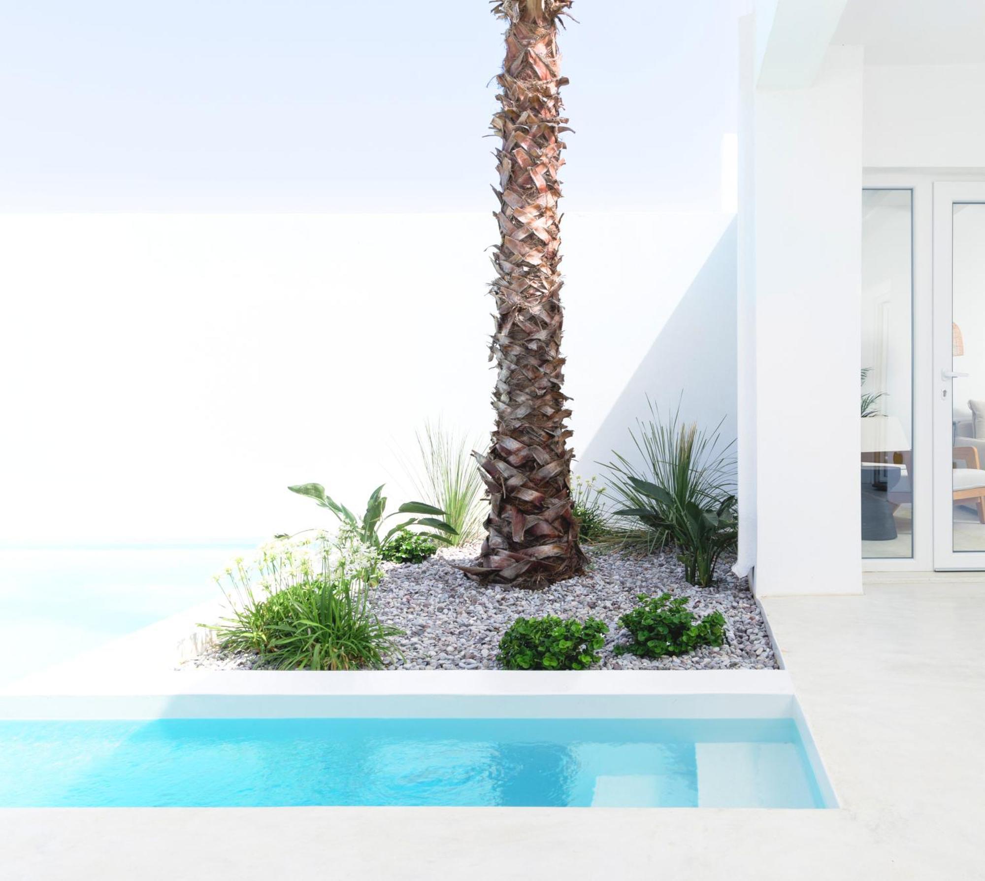 Golden Vista, Beachfront Suites By Explore Andros Bagian luar foto