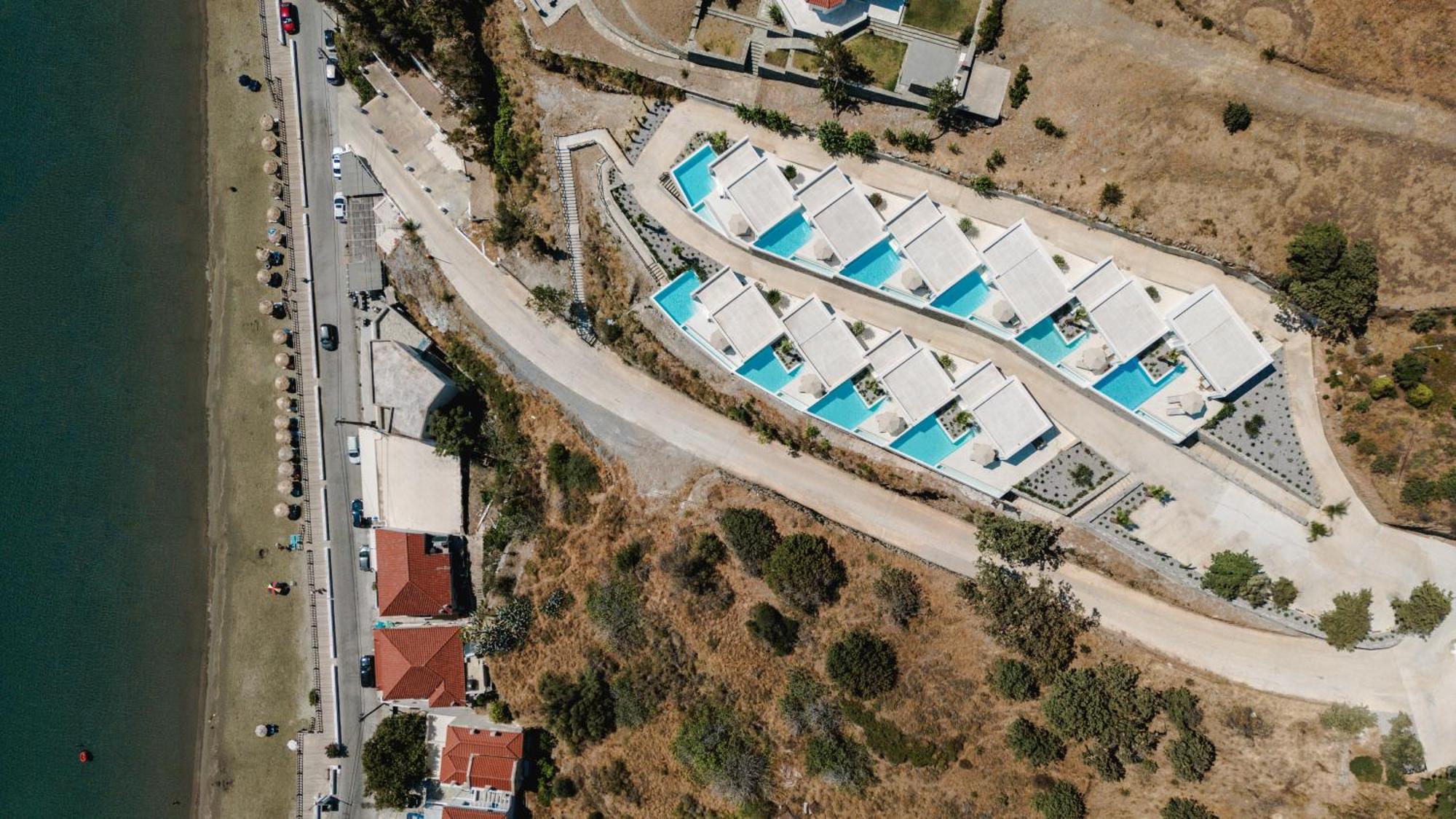 Golden Vista, Beachfront Suites By Explore Andros Bagian luar foto