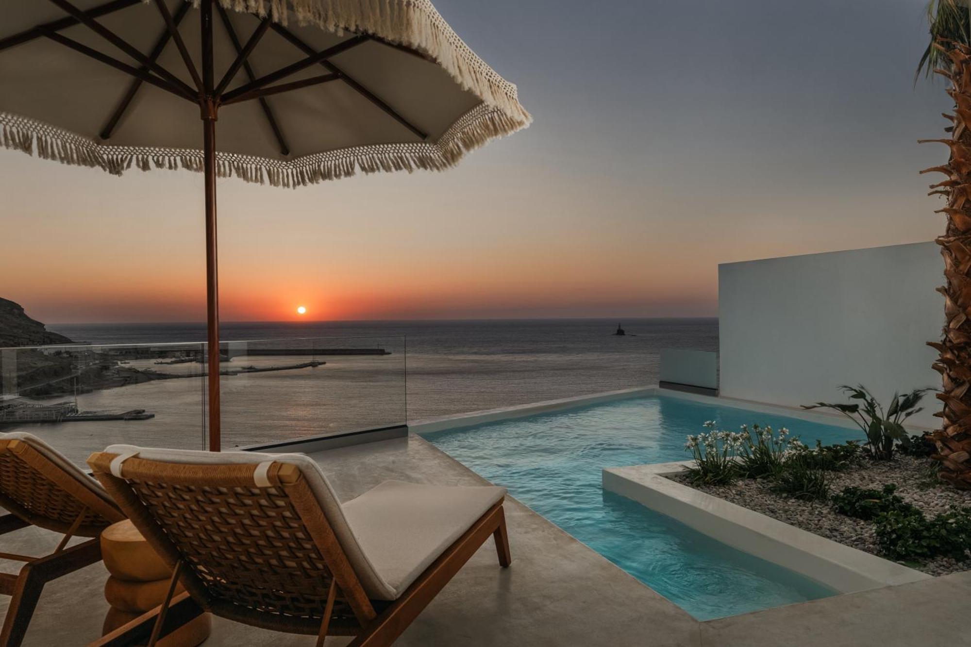 Golden Vista, Beachfront Suites By Explore Andros Bagian luar foto