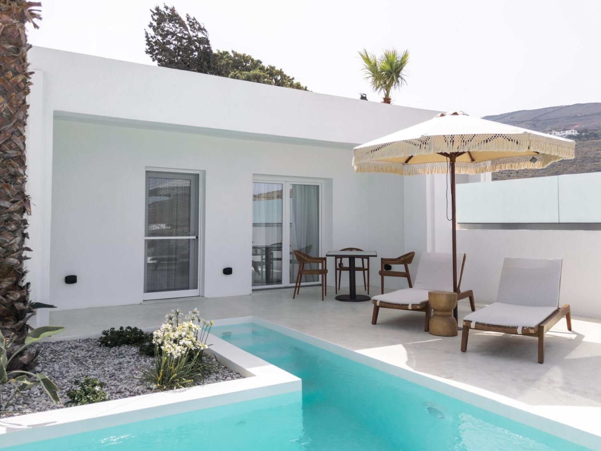 Golden Vista, Beachfront Suites By Explore Andros Bagian luar foto